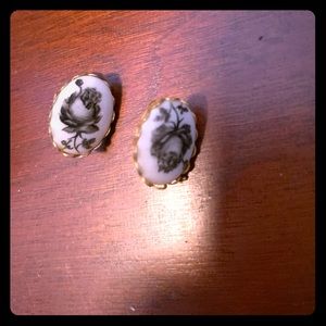 Antique Screwback and clip on earrings lot